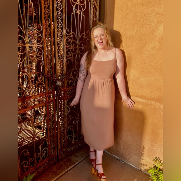 Meet your Posher, Krystal - Picture 2 of 5